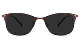 Kira Gray Polarized glasses in the okapi variant - is a rectangular frame with a metal arm and an acetate temple tip.