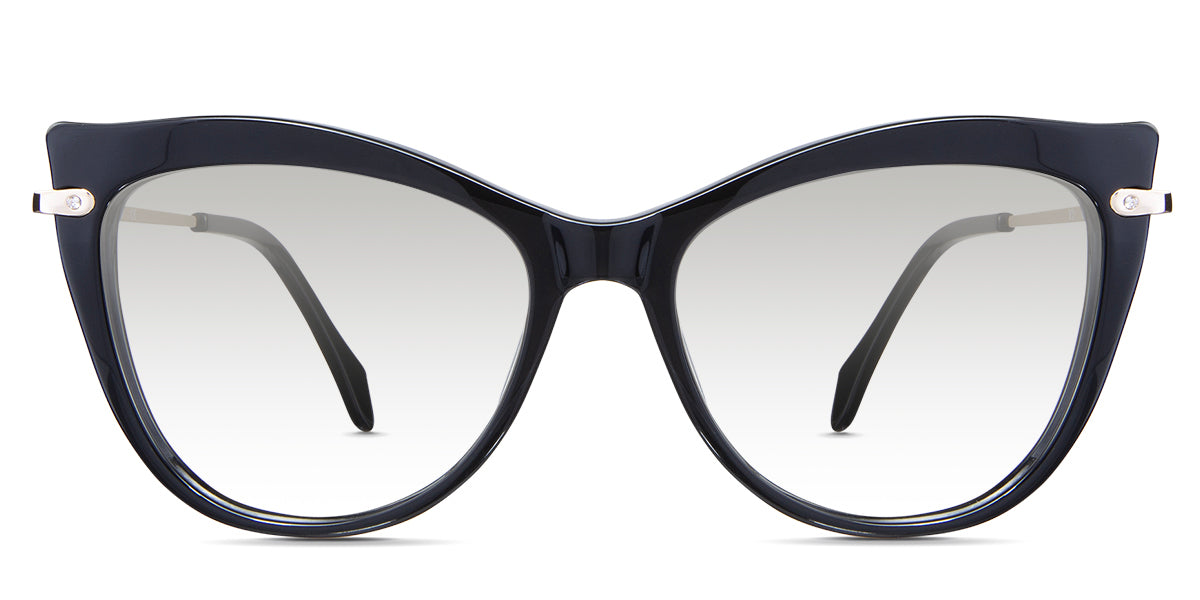 Susan black tinted Gradient in the Lasius variant - is an acetate frame with a narrow-width nose bridge and a slim metal arm.