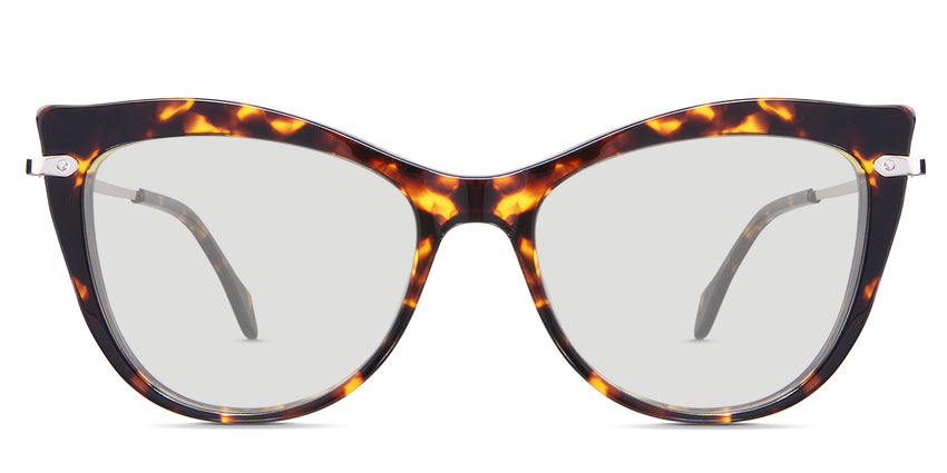 Susan black tinted Standard Solid in the Tortoise variant - it's a full-rimmed frame with acetate built-in nose pads.
