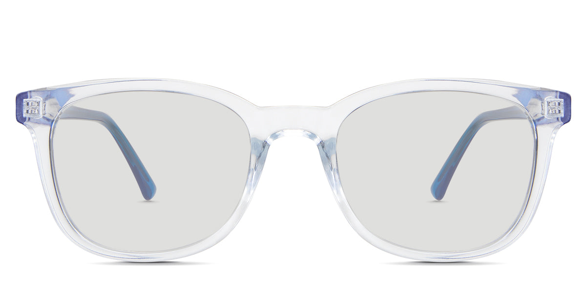 Arbor black tinted Standard Solid in the Tourmaline variant - have a full-rimmed frame in oval shape with a U-shaped nose bridge and a slim temple.
