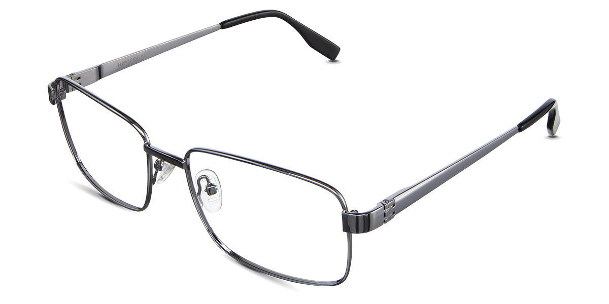 Carter Eyeglasses in the spledid variant - it has a medium-thick nose bridge with an adjustable nose pad.