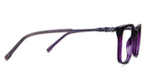 Elle eyeglasses in the amethyst variant - have acetate temple tips with gold dust.
