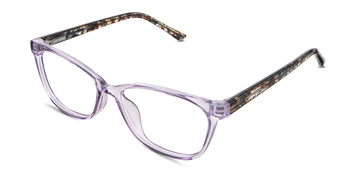 Ezra eyeglasses in the lilac variant - have a narrow nose bridge.