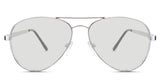 Ives black tinted Standard Solid glasses in the Guinea variant - is an aviator-shaped frame with an adjustable nose bridge and a regular thick temple arm 145mm long.