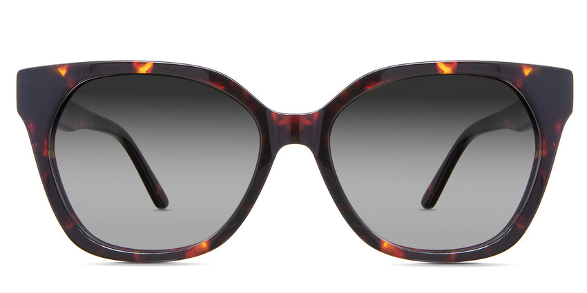 Josie Black Sunglasses Gradient in the Brush variant - it's an oval cat-eye-shaped frame with a low-width nose bridge and a 140mm temple arm length.