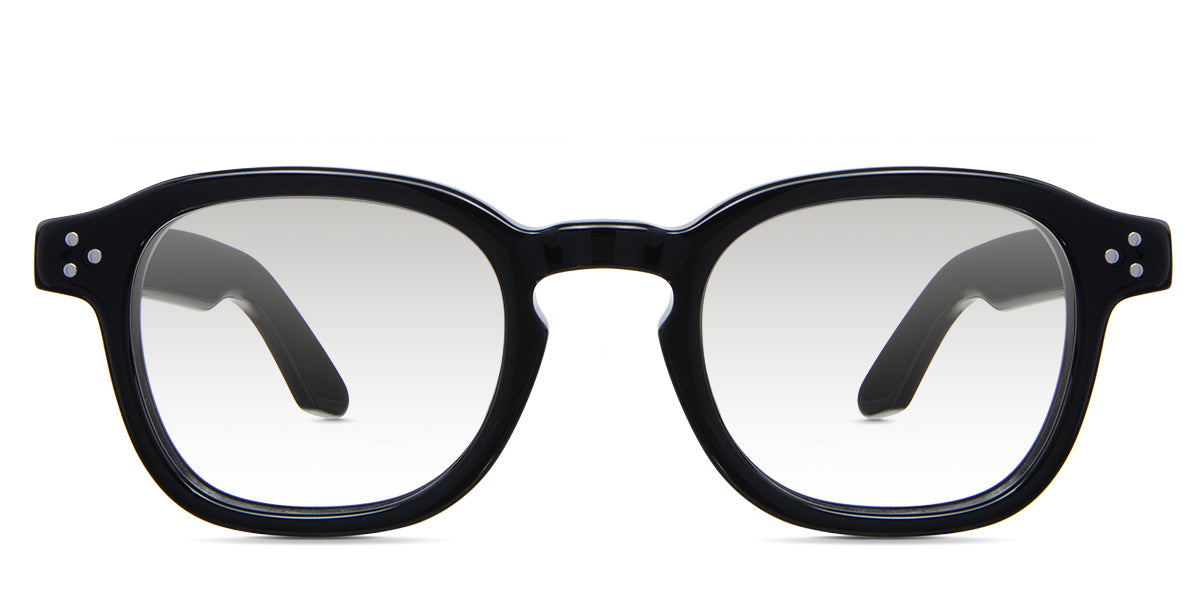 Jovi black tinted Gradient glasses in midnight variant - is an oval frame with a high nose bridge and a built-in nose pad.