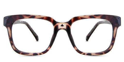 Linden eyeglasses in the featherstone variant - it's a square frame in tortoise brown color.