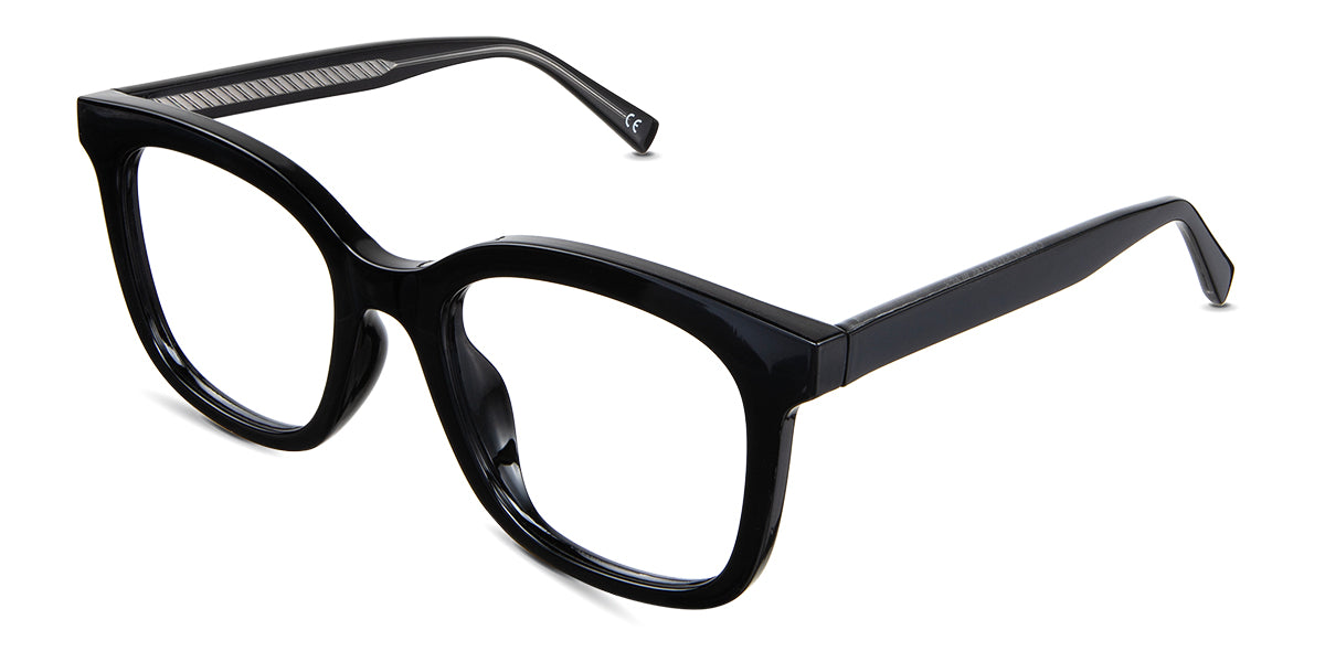 Naomi eyeglasses in the midnight variant - have a high nose bridge.