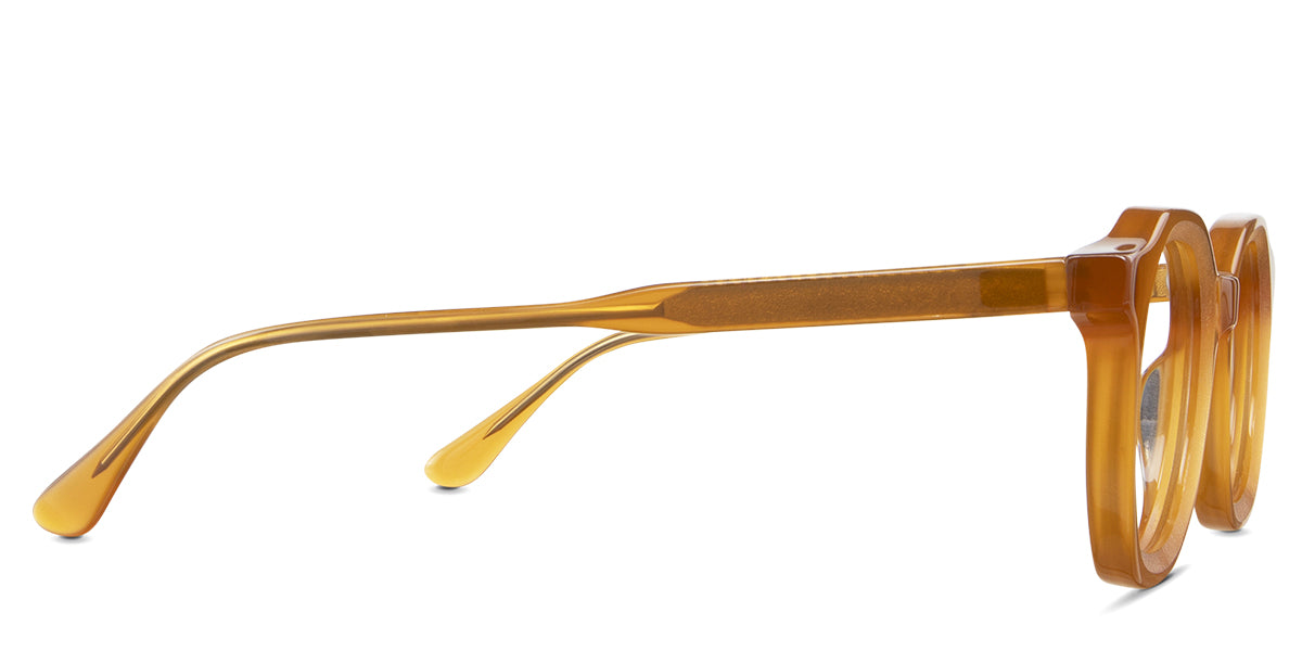 Osiri eyeglasses in the saffron variant - is a full-rimmed acetate frame in reddish brown color.