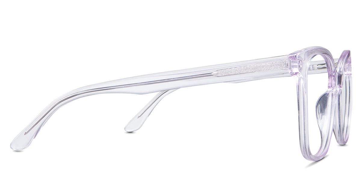 Remi eyeglasses in the violet variant - have a short temple arm of 140mm.