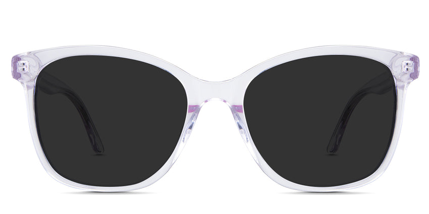 Remi Black Sunglasses Solid in the Violet variant - it's a transparent frame with built-in nose pads and a short 140 mm temple arm.