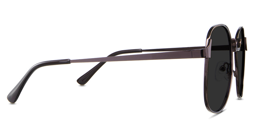 Nutmeg-Black-Standard Solid