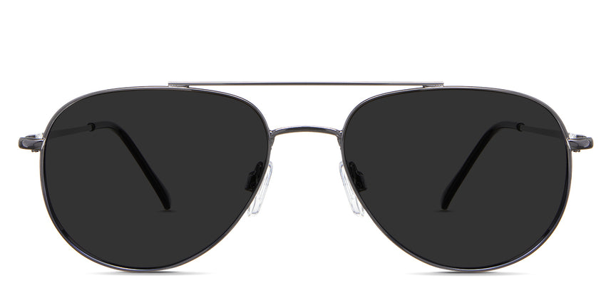 Shiloh black Standard Solid in the Gravel variant - it's a slim metal frame in aviator shape with the arm connected close to the middle of the rim and has rounded shape temple tips.