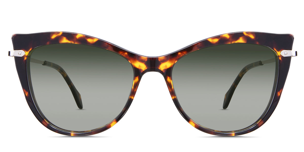 Susan Green Sunglasses Gradient in the Tortoise variant - it's a full-rimmed frame with acetate built-in nose pads.
