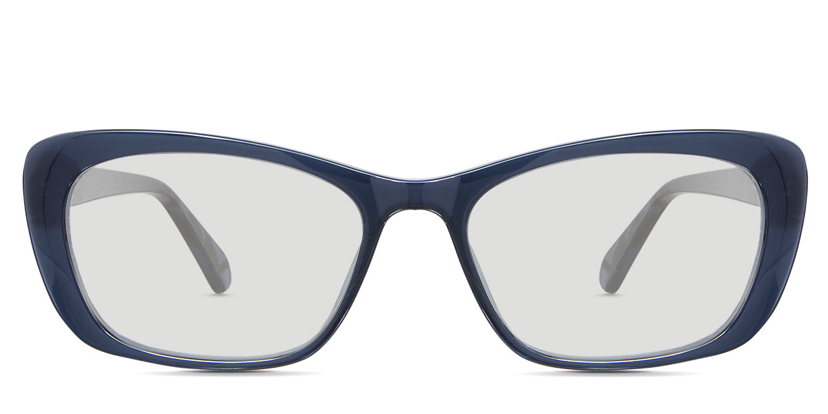 Wynter black Standard Solid in the Eryngo variant - is an acetate frame with a U-shaped nose bridge and a broad temple.