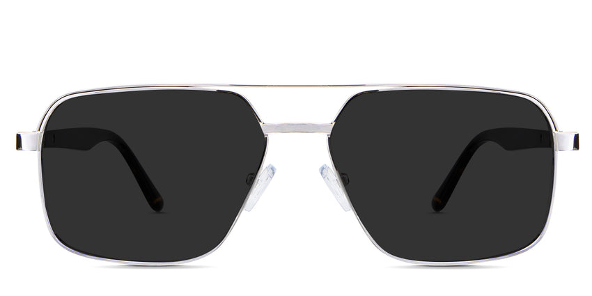 Xavier Black Sunglasses Solid in the Baroque variant - it's a full-rimmed frame with adjustable nose pads.