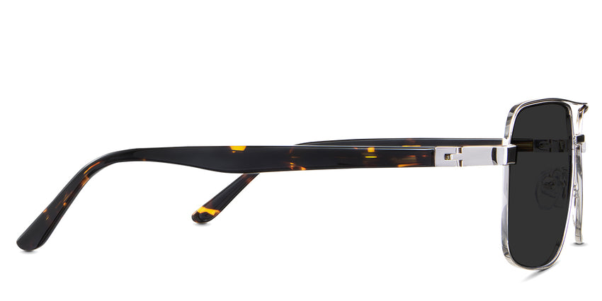 Baroque-Black-Standard Solid