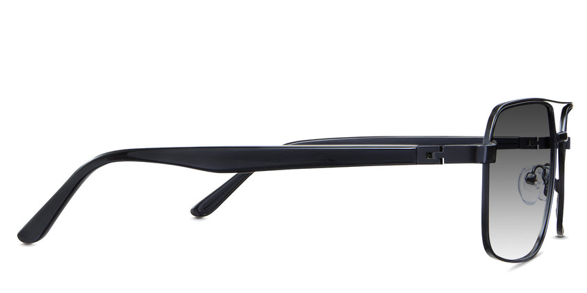 Ursus-Black-Gradient