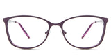 Yvonne eyeglasses in the palatinate variant - it's a combination of rectangular and oval shaped frame.