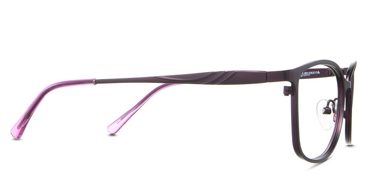 Yvonne eyeglasses in the palatinate variant - it's a narrow-size frame in violet.