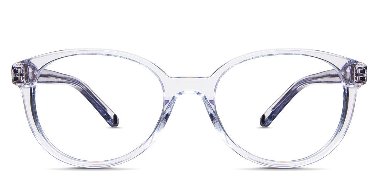 Ludolph Jr frame in the icey variant is a transparent frame made with acetate material.