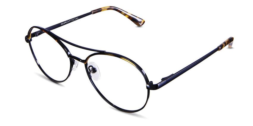 Wilson frame in ramie variant - it's wired frame with thin two toned border and low nose bridge